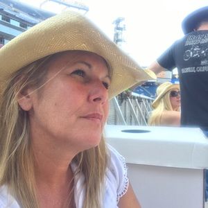 Meet your Posher, Kim